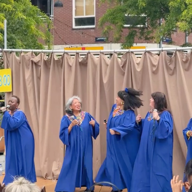 Dutch gospel singers on the street