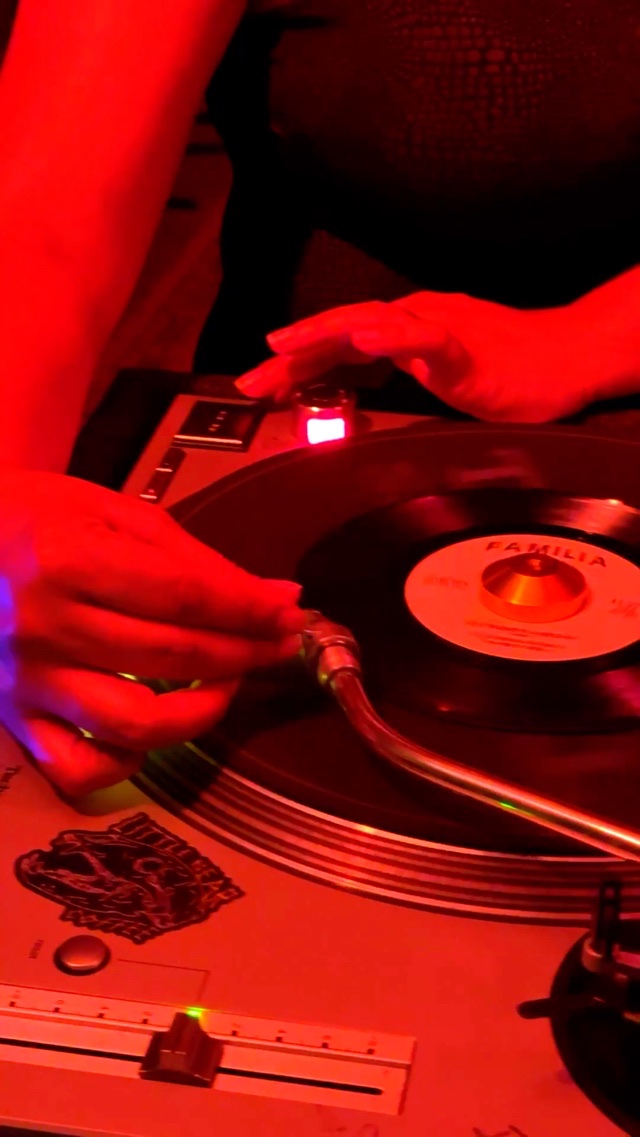 chulita vinyl club 🎧💕