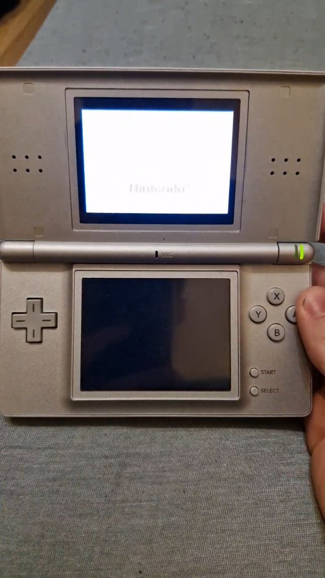 Normal GBA and DS games are working fine from a pico flashcard