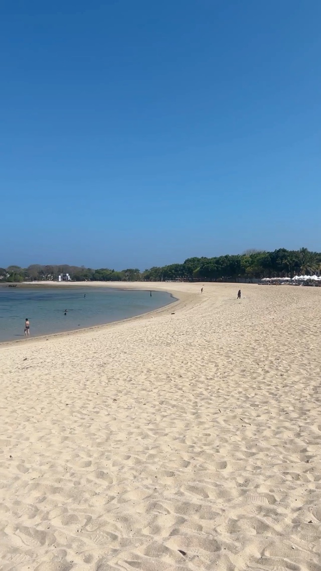 A Beautiful Beach🏖️
キレイなビーチ
