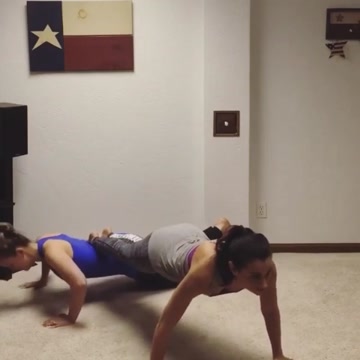A gym buddy will lift you up or hold you down when needed 💪 #workoutwednesday #fitfam 👻: PumpUp
