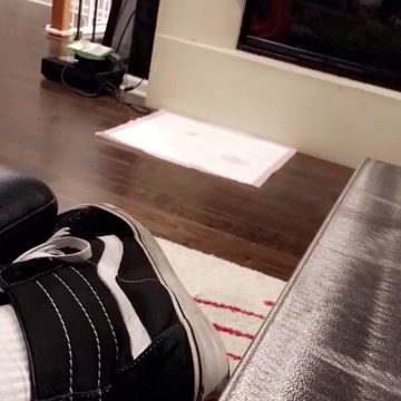 😭