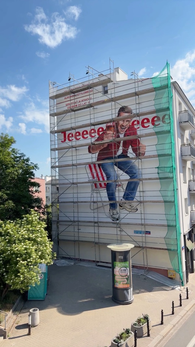 Commercial street art painting