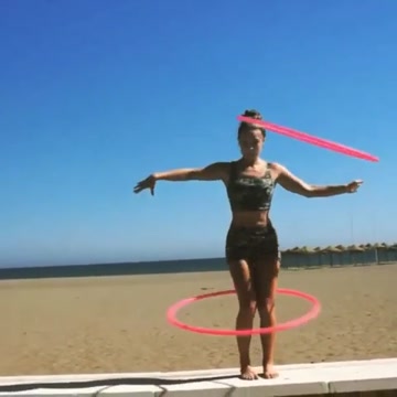 Mesmerizing 😮 #internationaldanceday 👻Snap: PumpUp 🎥: @skyflowartist  #fitfam
