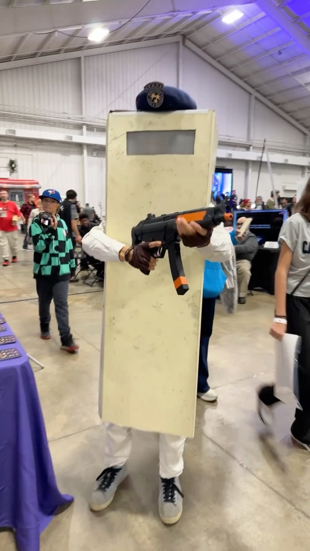Someone Cosplayer the Resident Evil Tofu meme Because Why Not